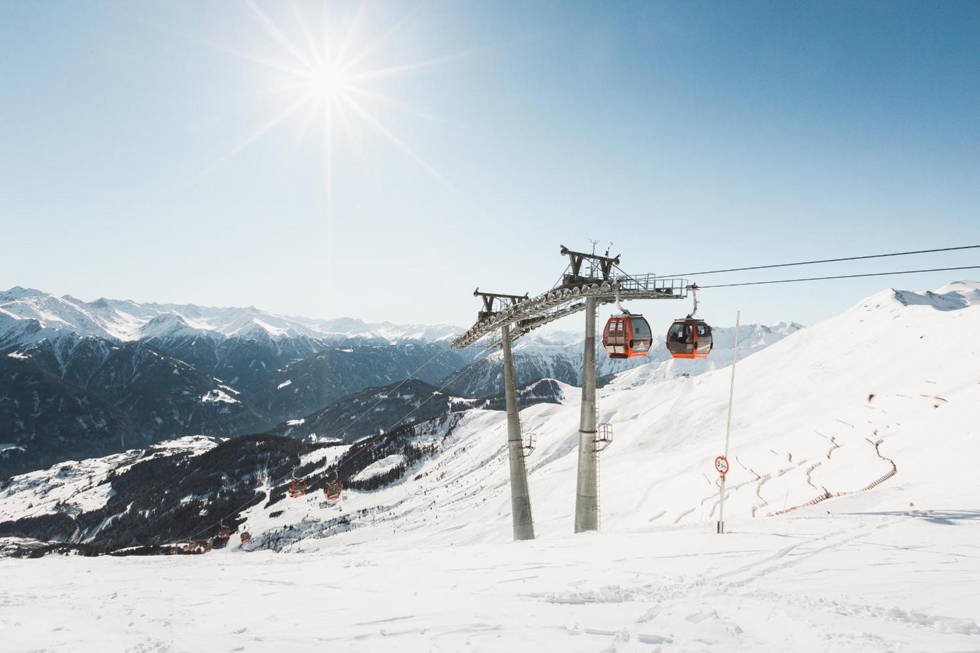 Alpine Resort Goies Superior (Adults Only) 라디스 외부 사진