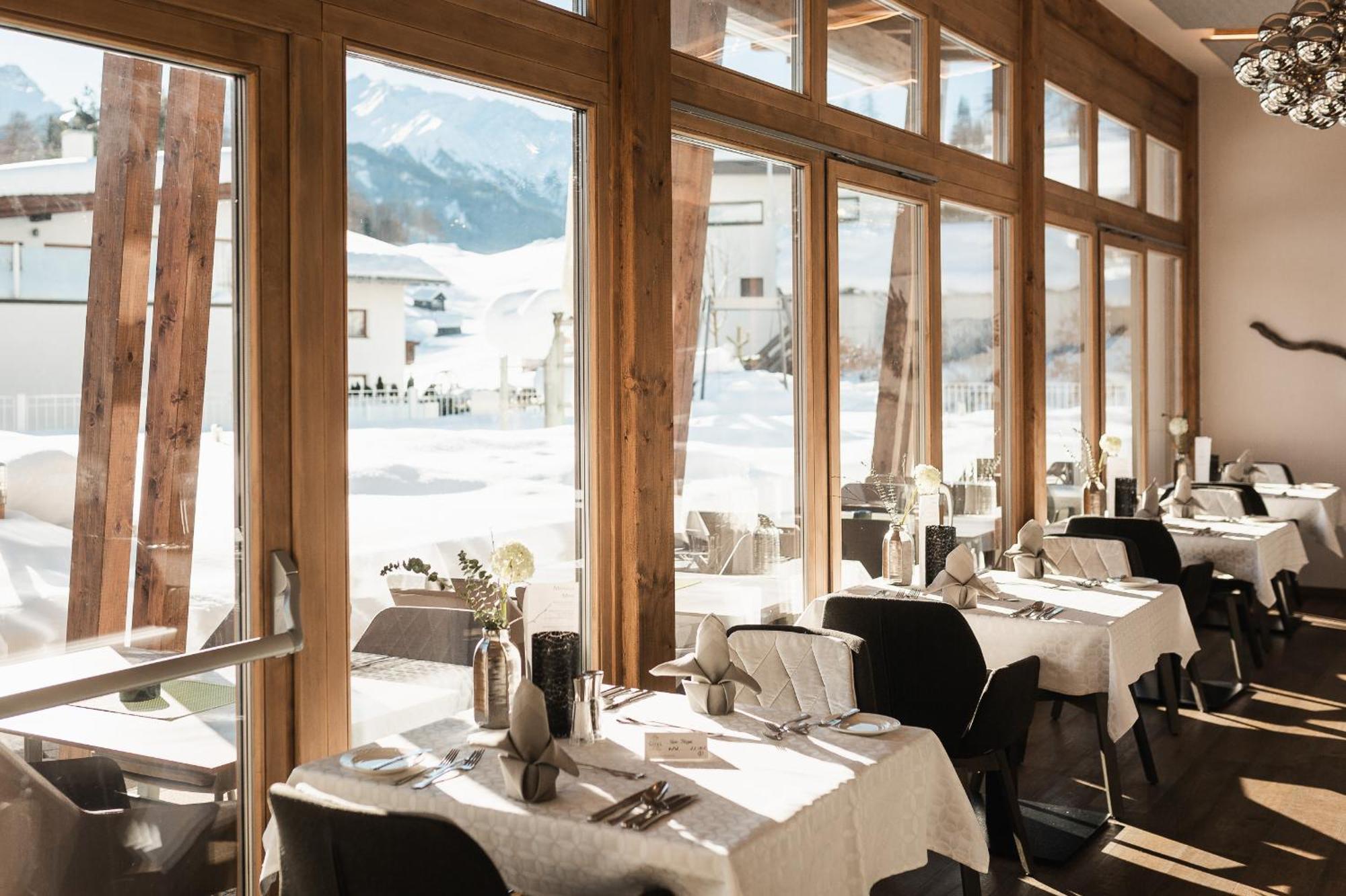 Alpine Resort Goies Superior (Adults Only) 라디스 외부 사진