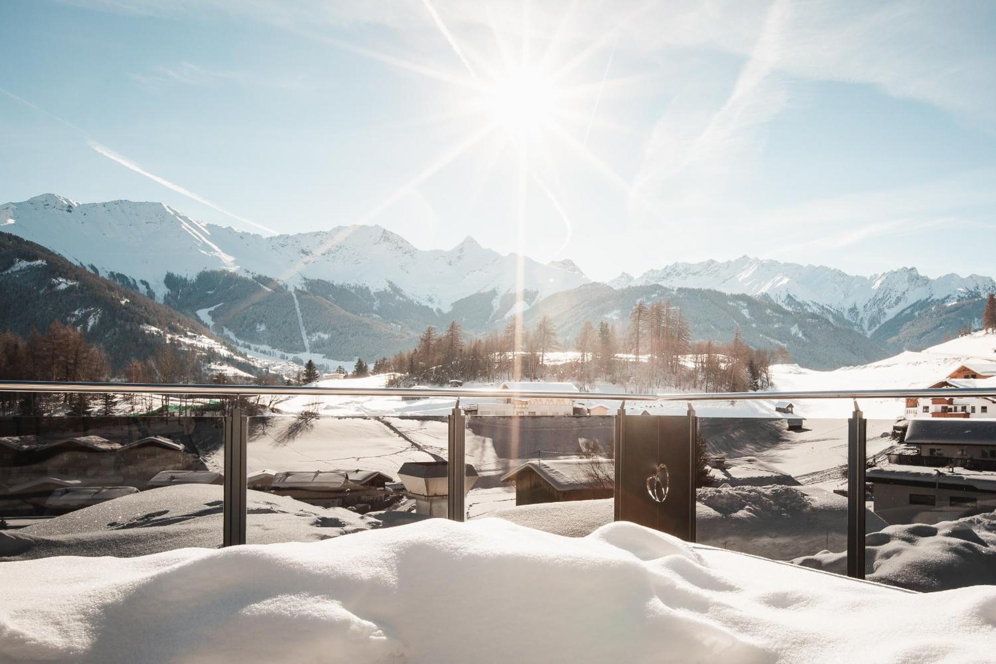 Alpine Resort Goies Superior (Adults Only) 라디스 외부 사진